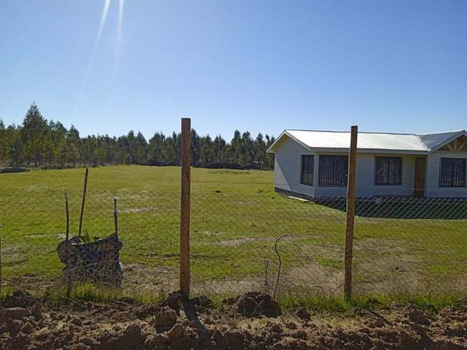 Parcela de 5000 m2 con casa nueva
