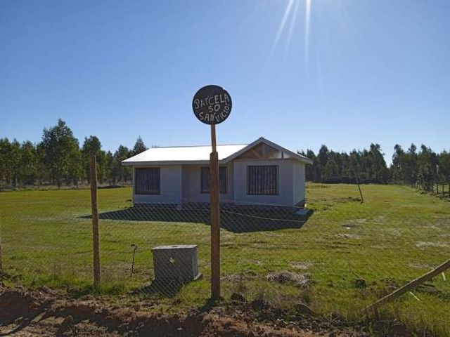 Parcela de 5000 m2 con casa nueva