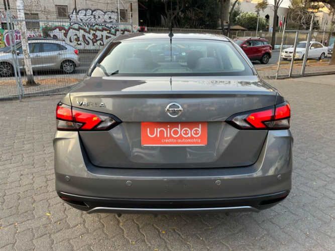 NISSAN VERSA SENSE 4AT - 2020 | 4