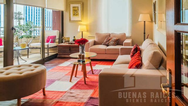 Departamento en arriendo c/ estacionamiento en Metro Manquehue - Apumanque