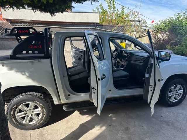 VENDO CAMIONETA MAXUS T60 2.8 DIESEL 4X4 , IMPECABLE .-
