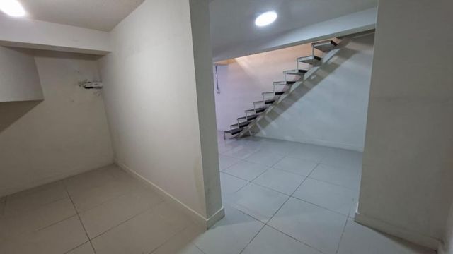 OFICINA CON EL 50% DE DSCTO CERCA AL METRO SANTA ANA