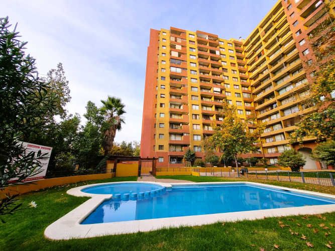 Depto. Frente a Mall Florida Center, Metro El Mirador, 1Dor+1Baño.