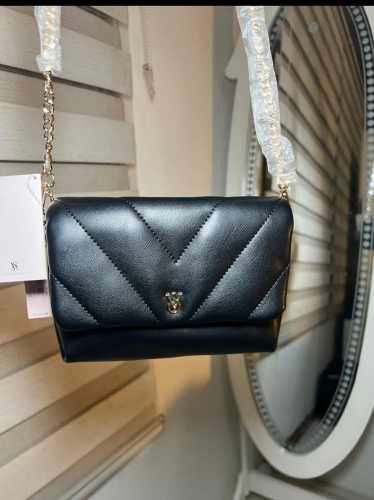 Carteras Michael Kors , Guess , Karl ,