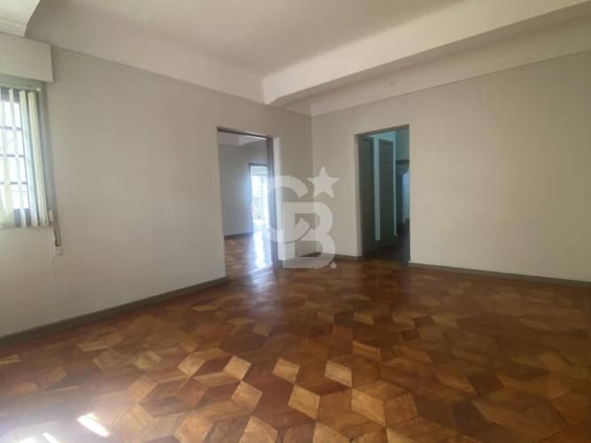 Casa a solo tres cuadras del Metro Inés de Suárez