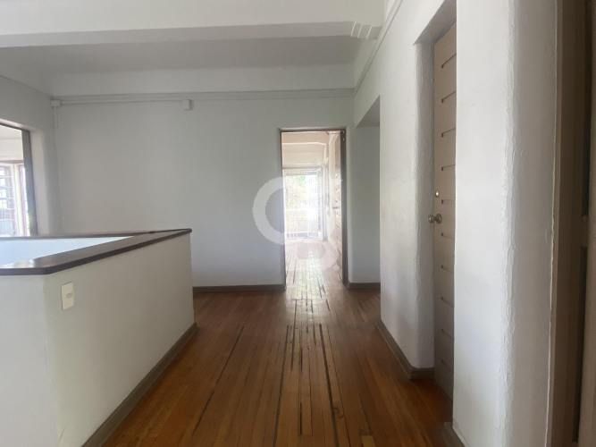 Casa a solo tres cuadras del Metro Inés de Suárez