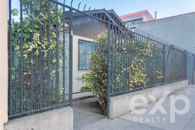 CASA 13 Norte Lado Oriente