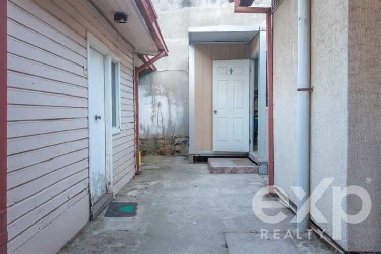 CASA 13 Norte Lado Oriente