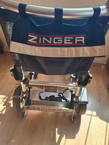 Silla de ruedas eléctriza plegable Zinger
