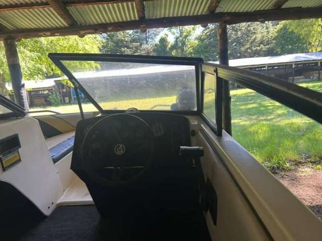 Lancha sea Ray  18.5