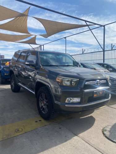 TOYOTA 4RUNNER LIMITED 4X4 4.0 AUTOMATICA. 2012.