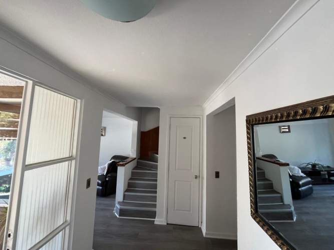 Casa de tres pisos en condominio Hacienda Huechuraba 6