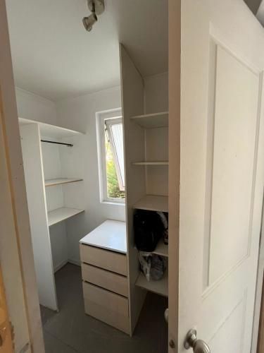 Casa de tres pisos en condominio Hacienda Huechuraba 6