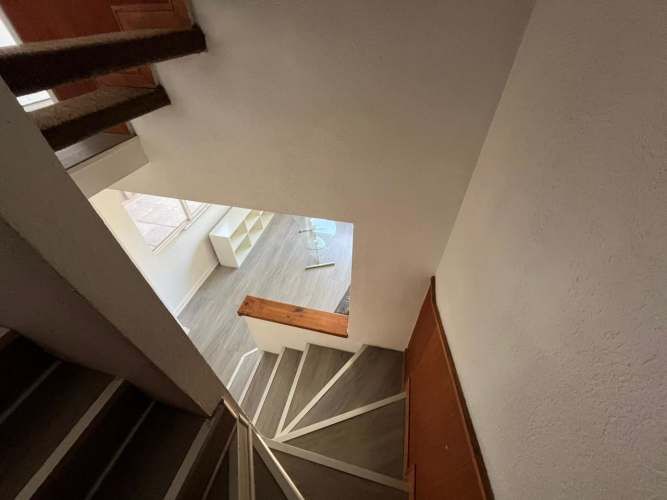 Casa de tres pisos en condominio Hacienda Huechuraba 6