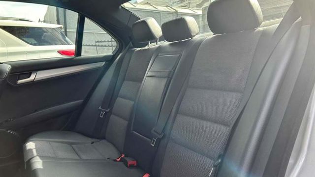 Mercedes Benz C250 Avantgarde (2014)