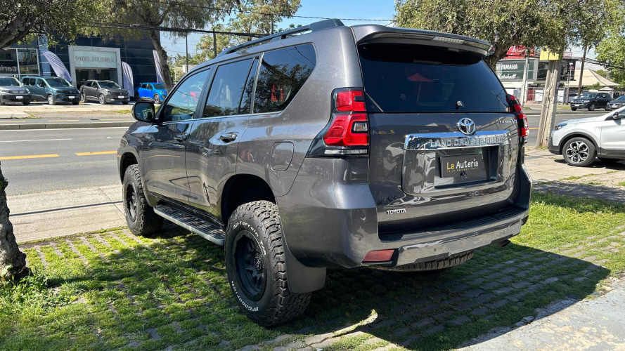 Toyota Land Cruiser Prado XV 4X4 4.0 (2023)