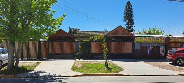 Hermosa casa en Avenida