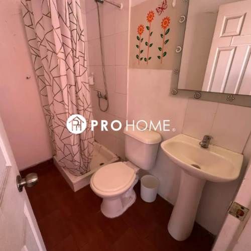 Hostal Corporativo en Avenida Brasil: Activo Estratégico de 7 Dormitorios para Empresas