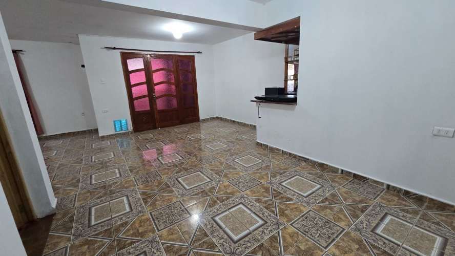 Casa Comercial Club Hipico