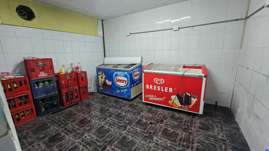 Casa Comercial Club Hipico