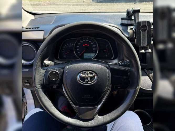 TOYOTA RAV4 2015