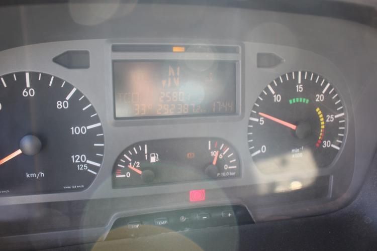 Camion Mercedes Benz Atego 2425 año 2008 Plano Doble Puente