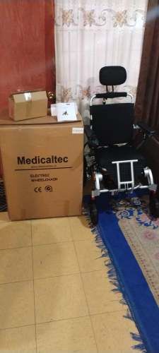 Silla de ruedas electrica liviana de aluminio medicaltec conversable