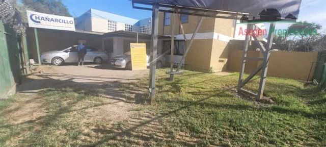 LOCAL COMERCIAL Casa en venta en Avenida Copayapu, esquina Henriquez.