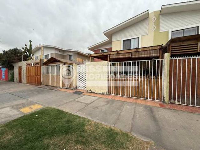 SE VENDE CASA EN SECTOR NORTE