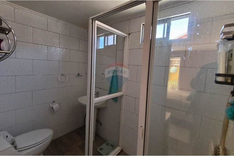 Hermosa casa esquina san pedro de la paz