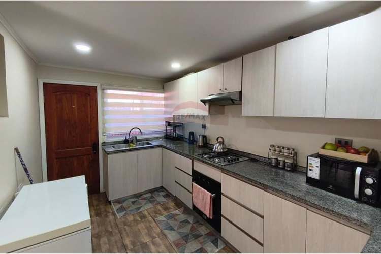 Hermosa casa esquina san pedro de la paz