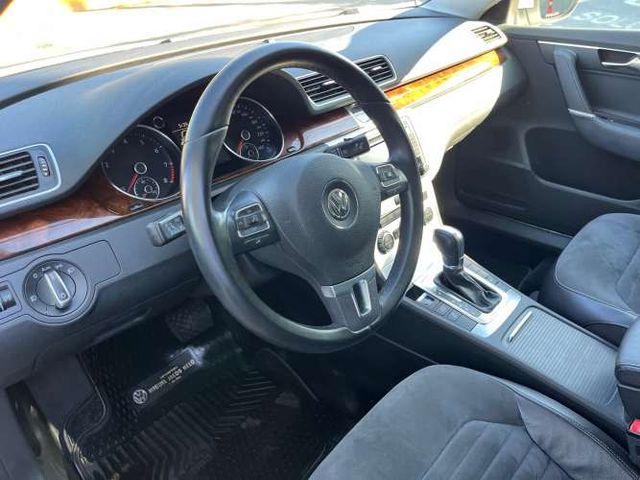 VOLKSWAGEN PASSAT HIGHLINE 1.8 TSI AUT. 2013 SÓLO 73.000 KM.