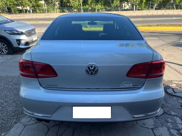 VOLKSWAGEN PASSAT HIGHLINE 1.8 TSI AUT. 2013 SÓLO 73.000 KM.
