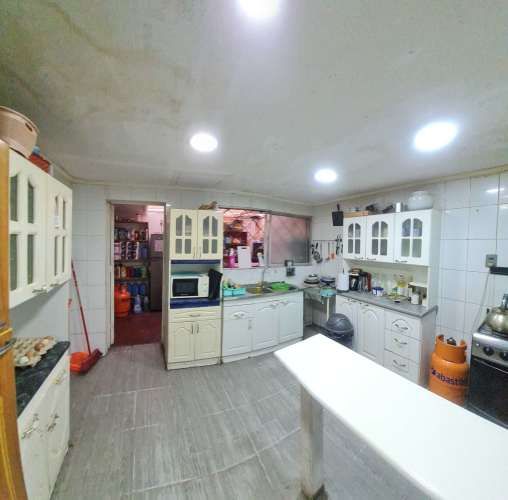 Casa con habitaciones independientes  (124701)