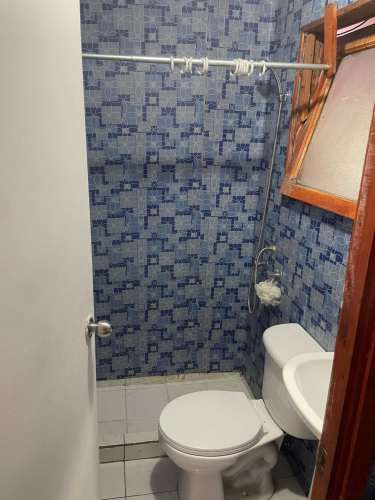 Comoda casa interior independiente