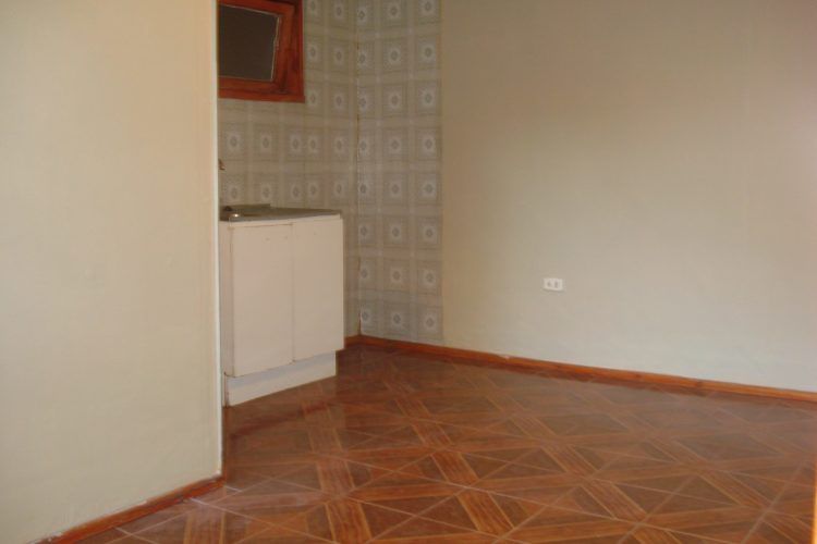 Comoda casa interior independiente