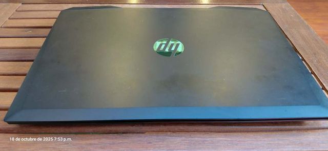 Vendo laptop HP Pavilion gaming 15-dk0006np