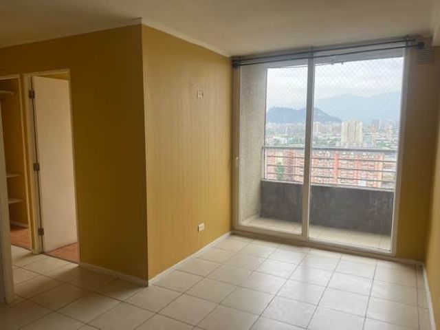 DEPARTAMENTO EN MUY BUEN ESTADO, ILUMINADO, 3 DORMITORIOS, 1 BAÑO, ESTACIONAMIENTO