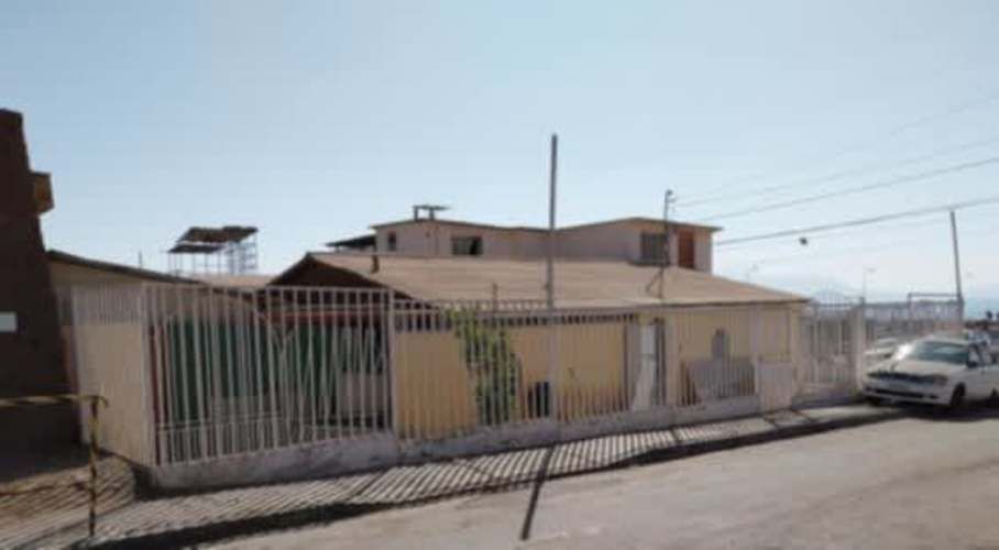 CASA ESQUINA NOR-ORIENTE, NUEVO PARQUE EL SALTO