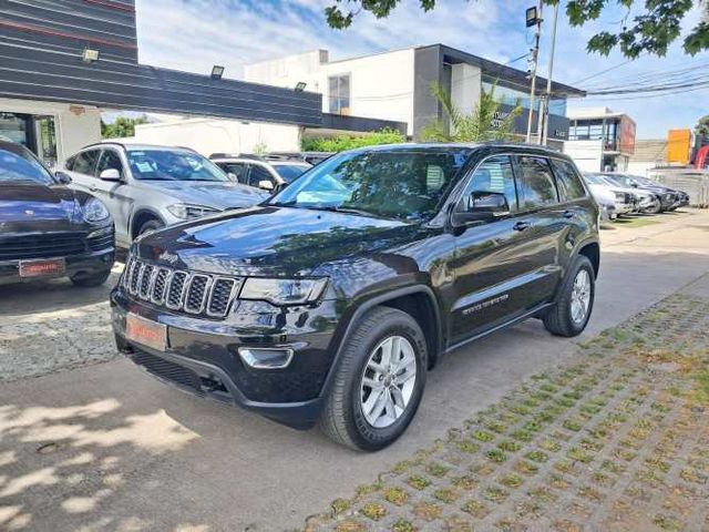 JEEP GRAND CHEROKEE  LAREDO 3.6 4X4 AUT 2018  MANTENCIONES EN MARCA