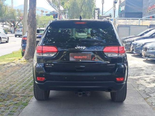 JEEP GRAND CHEROKEE  LAREDO 3.6 4X4 AUT 2018  MANTENCIONES EN MARCA