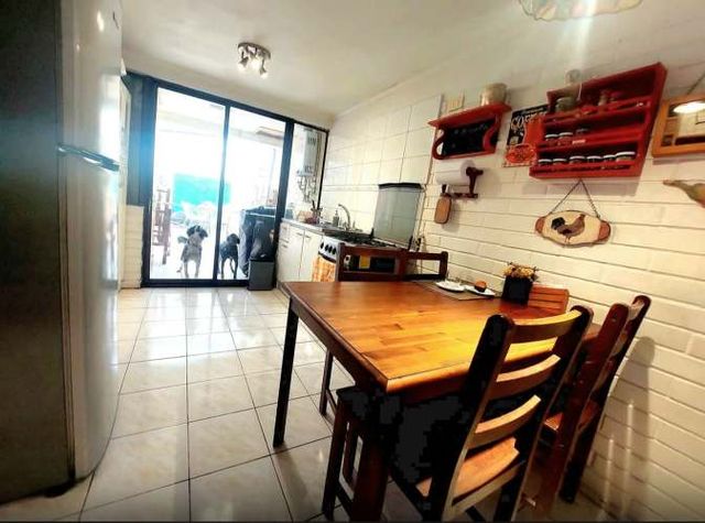 VENDO CASA EN SANTA MARÍA DE MAIPÚ