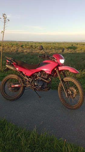 vendo UM dsr 200cc