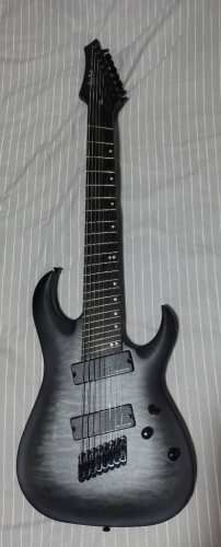Guitarra electrica 8 cuerdas multiescala