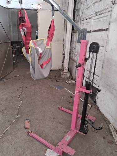 Catre clínico diversos modelos