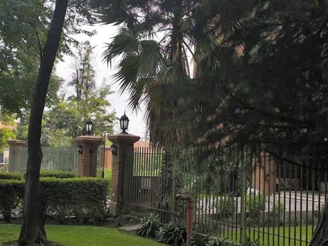 UF 10500 EXCELENTE DPTO. 4 DORMITORIOS 2 ESTACIONA