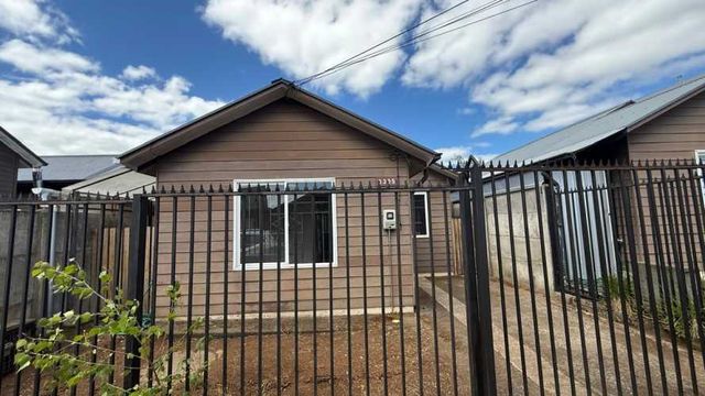 VENDO CASA JARDINES DEL FUNDO DOS, TEMUCO