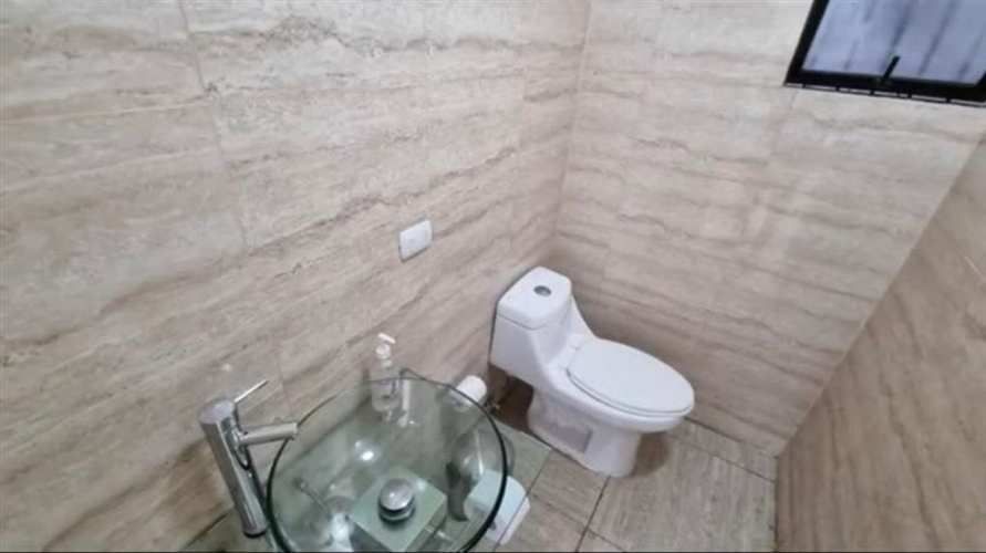 LOCAL COMERCIAL Cerca de Avenida Tobalaba