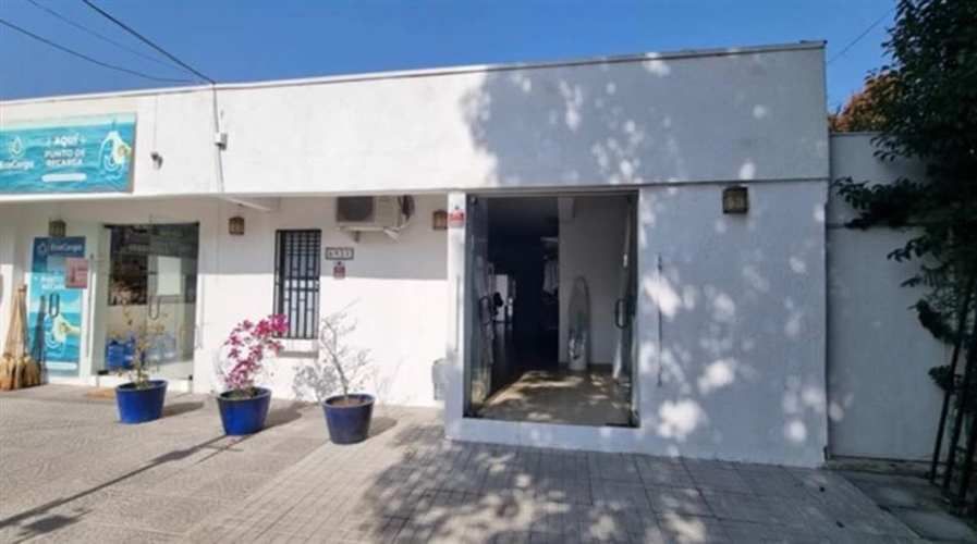 LOCAL COMERCIAL Cerca de Avenida Tobalaba