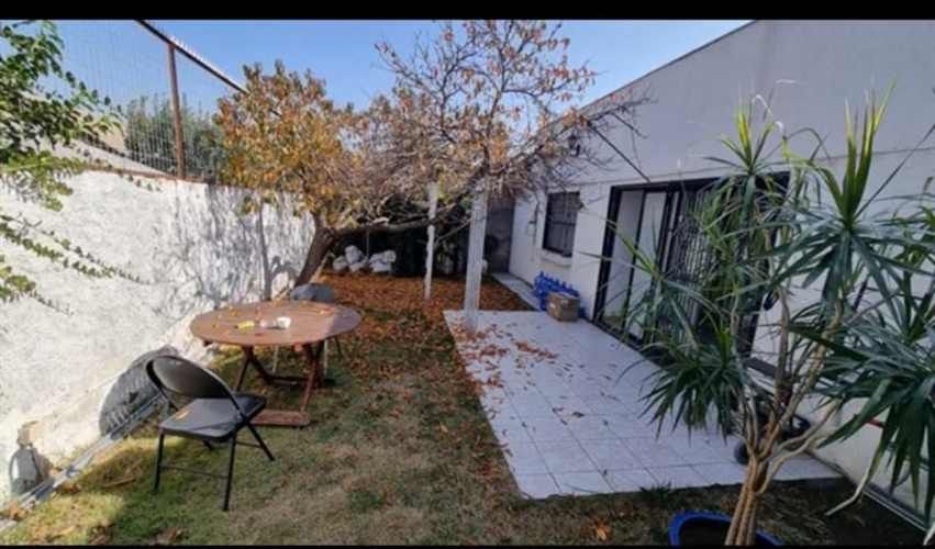 LOCAL COMERCIAL Cerca de Avenida Tobalaba